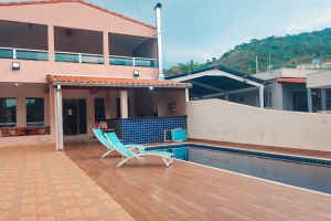 Rancho às margens do Lago de Furnas com 5 Suítes