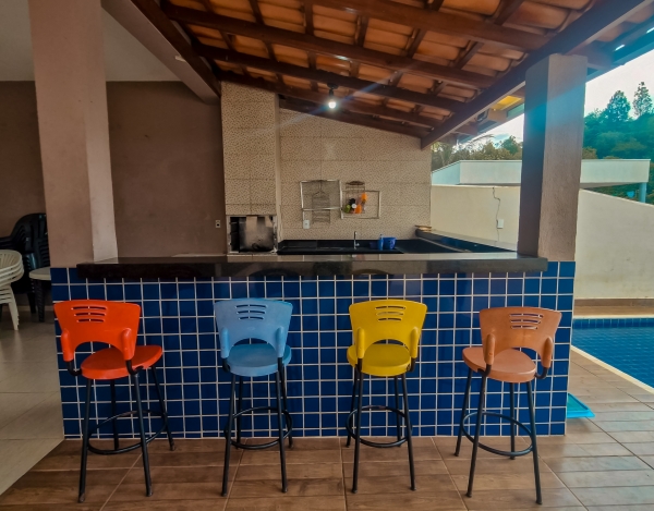 Rancho às margens do Lago de Furnas com 5 Suítes