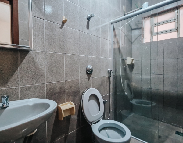 Rancho às margens do Lago de Furnas com 5 Suítes