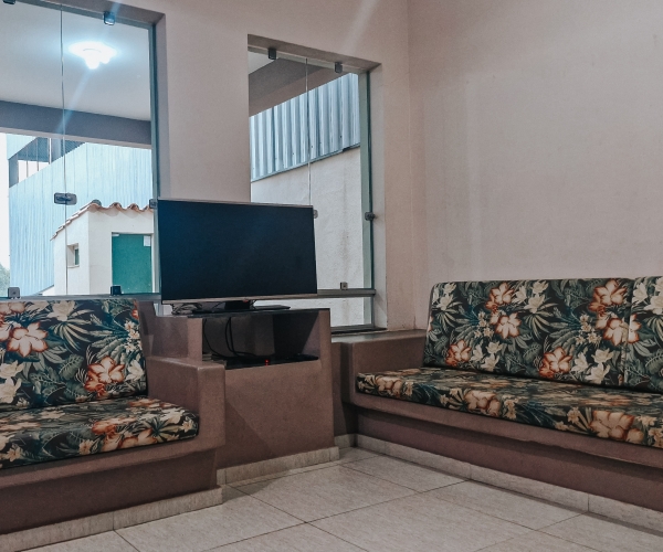 Rancho às margens do Lago de Furnas com 5 Suítes