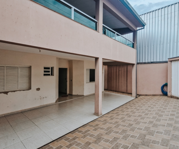 Rancho às margens do Lago de Furnas com 5 Suítes