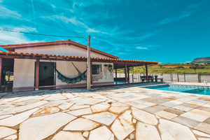 Casa com Charme de Rancho Próxima ao Centro
