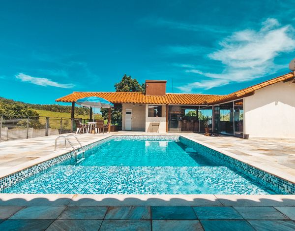 Casa com Charme de Rancho Próxima ao Centro