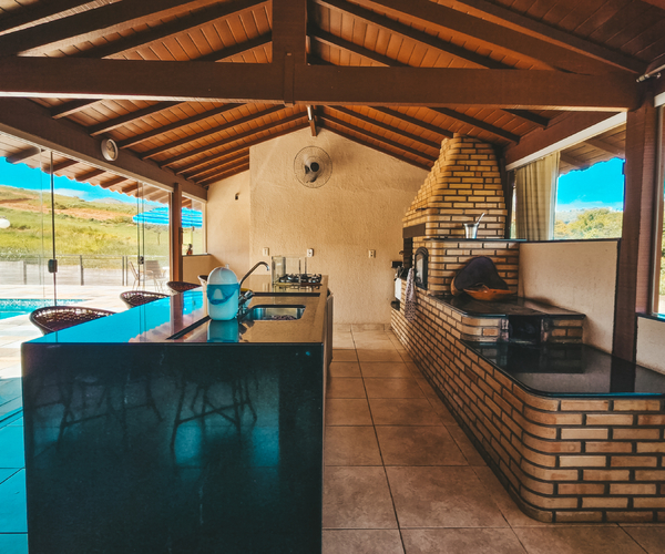 Casa com Charme de Rancho Próxima ao Centro