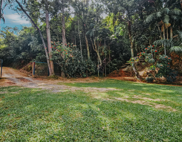 Refúgio à Beira do Lago de Furnas próx. ao Centro