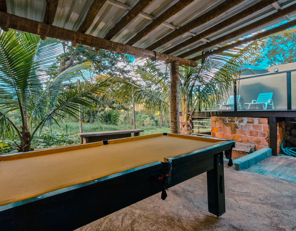 Casa com 4 Suítes e Jacuzzi ao Lado da Marina Escarpas