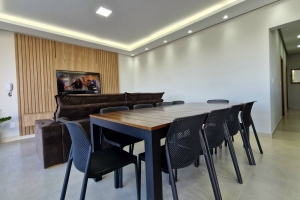 Casa com 4 suítes e Lazer Próx. à Marina Escarpas