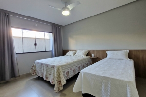 Casa com 4 suítes e Lazer Próx. à Marina Escarpas