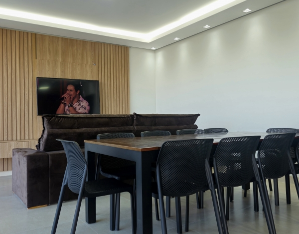 Casa com 4 suítes e Lazer Próx. à Marina Escarpas