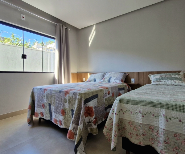 Casa com 4 suítes e Lazer Próx. à Marina Escarpas